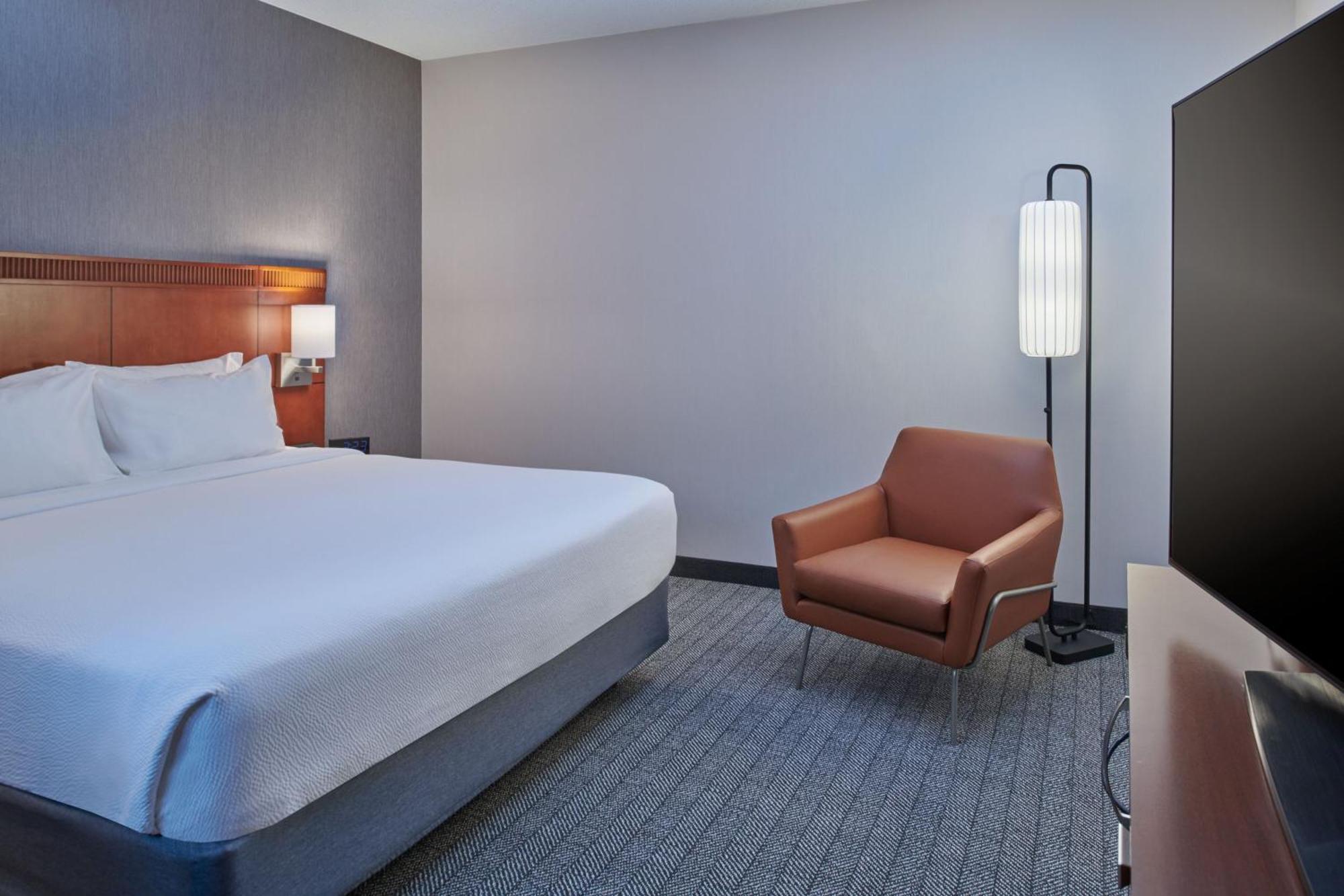 Courtyard By Marriott Detroit Livonia Hotel Ngoại thất bức ảnh