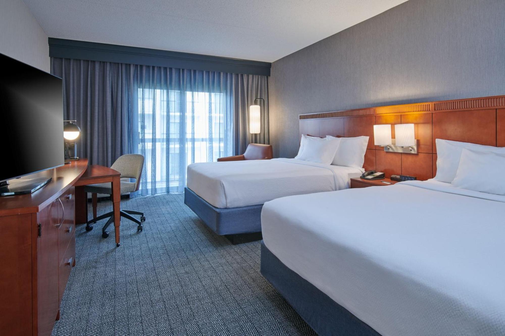 Courtyard By Marriott Detroit Livonia Hotel Ngoại thất bức ảnh