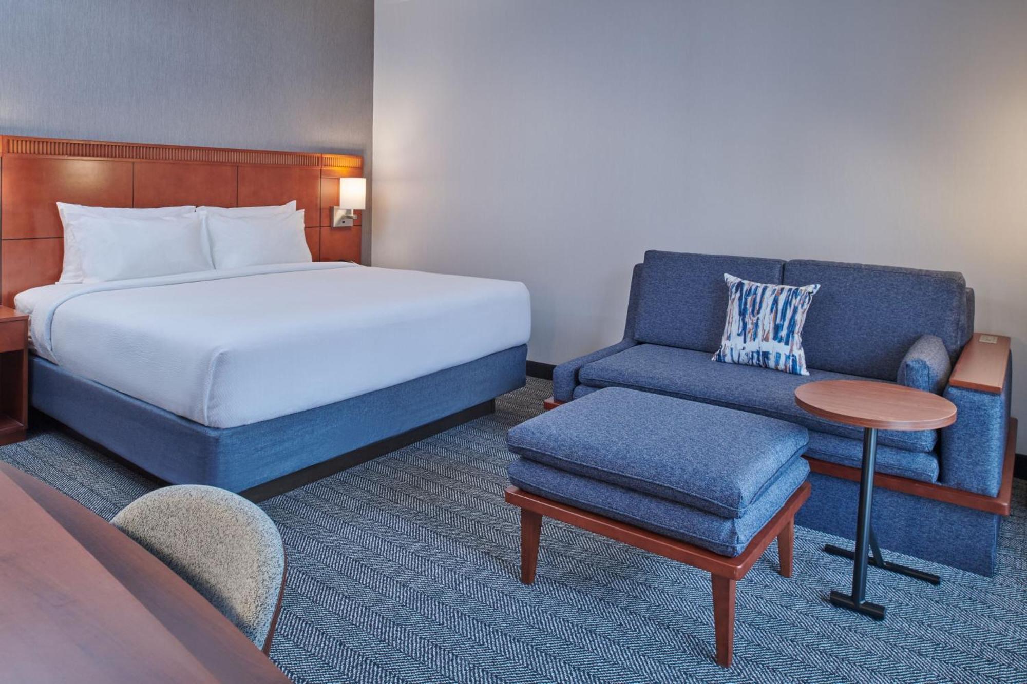 Courtyard By Marriott Detroit Livonia Hotel Ngoại thất bức ảnh