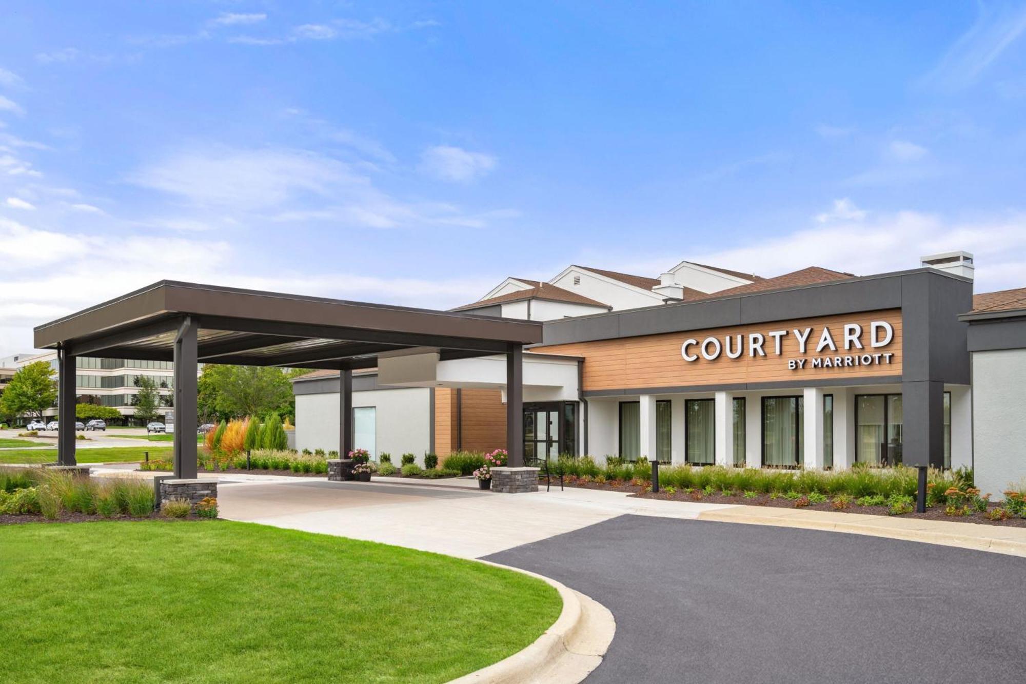 Courtyard By Marriott Detroit Livonia Hotel Ngoại thất bức ảnh